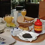 Hotel Casa De Azulejos 2*