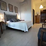 Casa De Azulejos Córdova