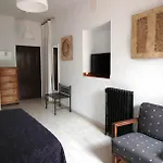 Casa De Azulejos Hotel 2*