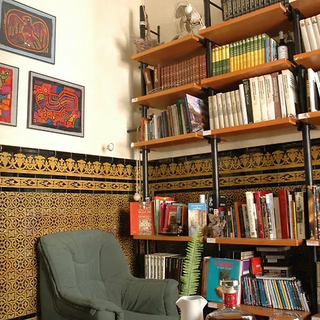 Hotel Casa De Azulejos 2*