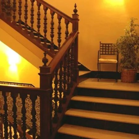 Casa De Azulejos Hotel 2*