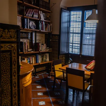 Casa De Azulejos Cordoba