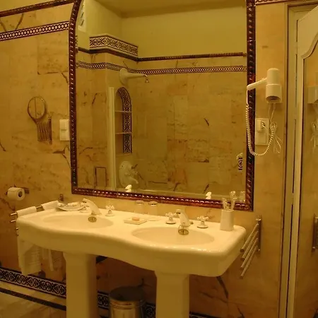 Casa De Azulejos