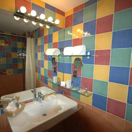 Casa De Azulejos