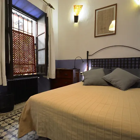 Casa De Azulejos 2*