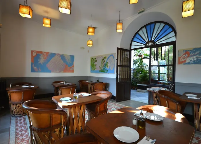 Casa De Azulejos Hotel 2*